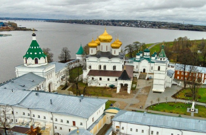 Кострома. Собор Богоявления Господня в Богоявленском-Анастасиином монастыре